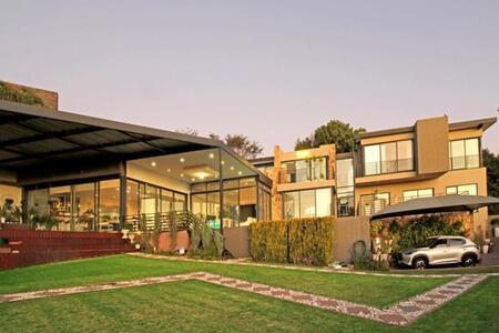 4 Bedroom House in Bedfordview