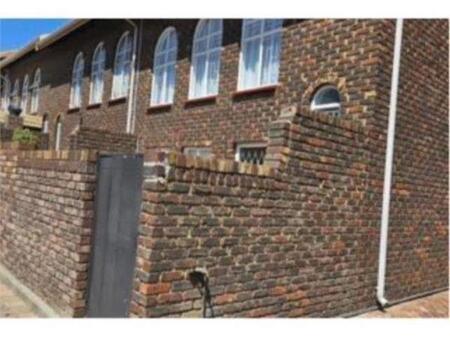 2 Bedroom Duplex in Norkem Park