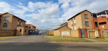 2 Bedroom Townhouse in Meyersdal