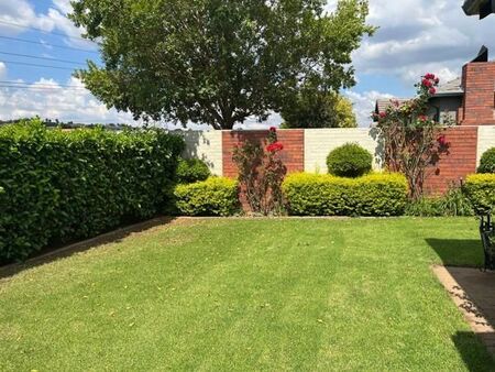 3 Bedroom Simplex in Rooihuiskraal North