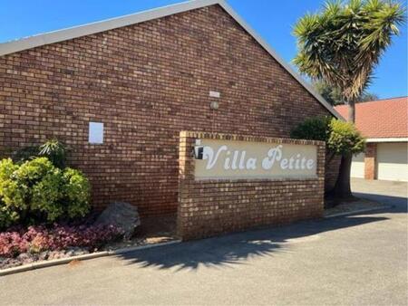 2 Bedroom Apartment in Lyttelton Manor