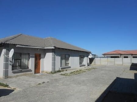 2 Bedroom Townhouse in Naudeville