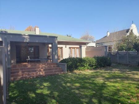 3 Bedroom Townhouse in Eureka