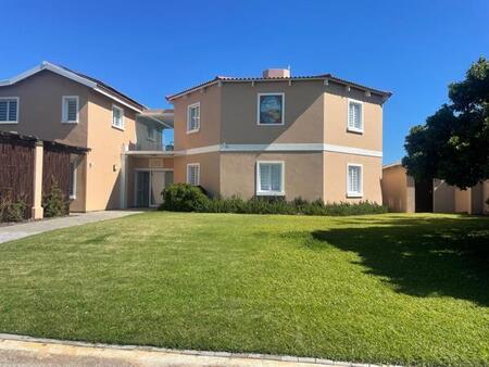 6 Bedroom House in Cape St Francis