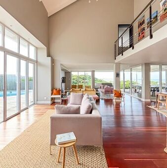 4 Bedroom House in Cape St Francis