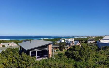 3 Bedroom House in Cape St Francis