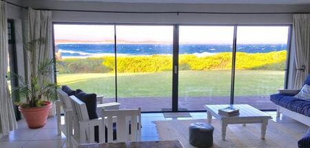 4 Bedroom House in Cape St Francis