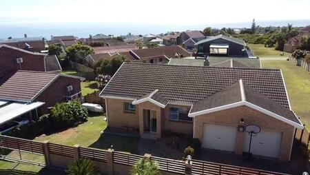 3 Bedroom House in Wavecrest