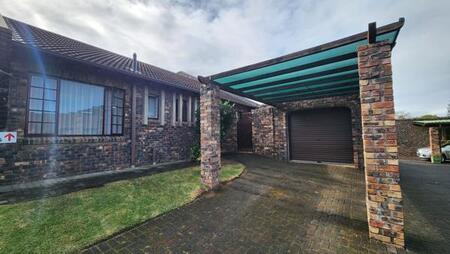 2 Bedroom Simplex in Gonubie