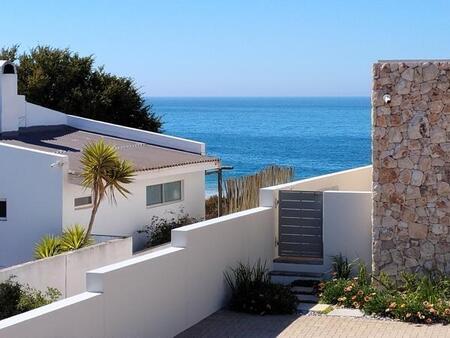 4 Bedroom House in Britannia Bay