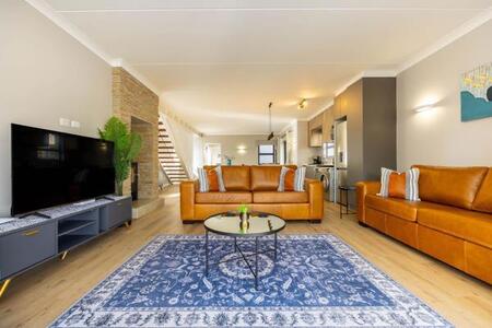 4 Bedroom Townhouse in Plettenberg Bay Central