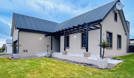 3 Bedroom House in Blue Mountain Village