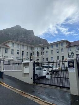 1 Bedroom Apartment in Muizenberg