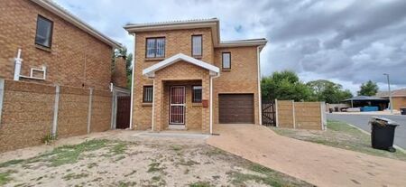 3 Bedroom House in Langeberg Ridge