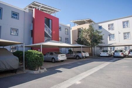2 Bedroom apartment to rent in Van Der Stel, Somerset West