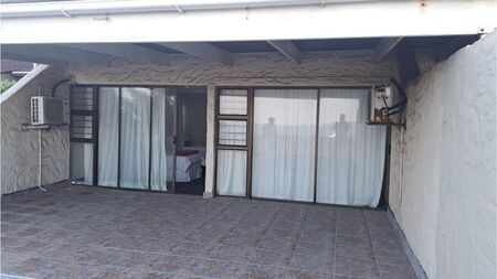 3 Bedroom apartment to rent in Bluff, Durban