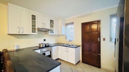 3 Bedroom house to rent in The Orchards, Akasia