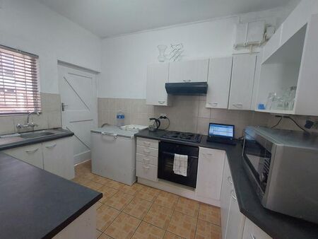 2 Bedroom apartment to rent in Kenilworth, Cape Town