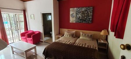 1 Bedroom bachelor flat to rent in Rondebosch, Cape Town