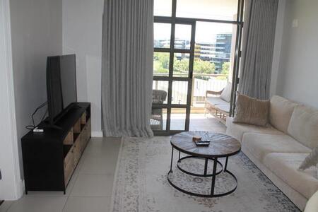 2 Bedroom Apartment in Tyger Waterfront