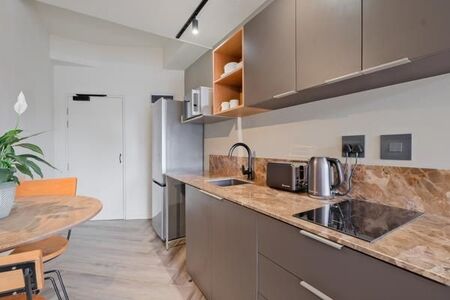 1 Bedroom Apartment in Foreshore