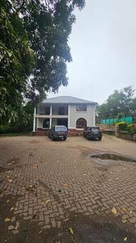 4 Bedroom House in Malvern