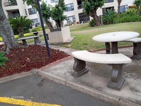 2 Bedroom Apartment in Umhlanga Rocks