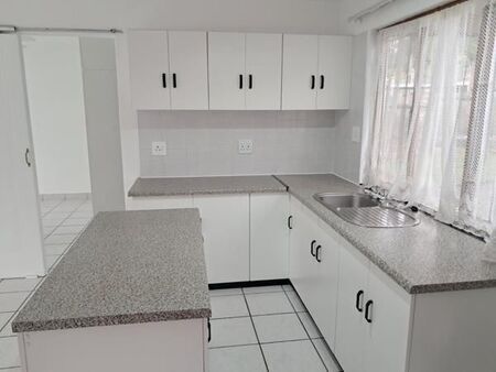 1 Bedroom House in Northdene