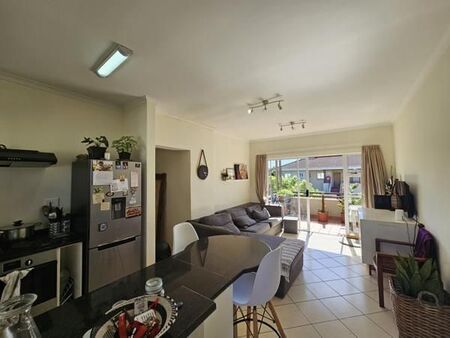 2 Bedroom Apartment in Sheffield Beach