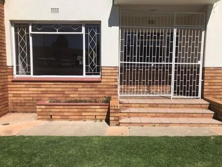 1 Bedroom Apartment in Krugersdorp Central