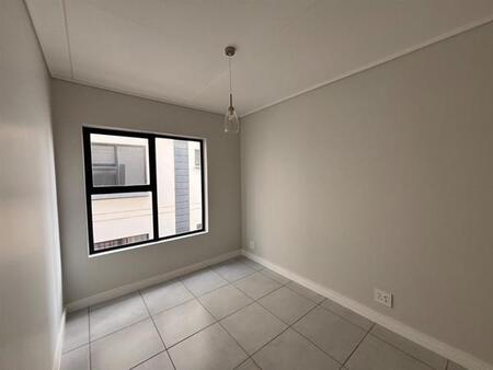 2 Bedroom Apartment in Mooikloof Equestrian Estate