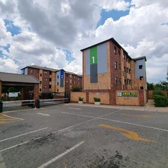 2 Bedroom Apartment in La Montagne