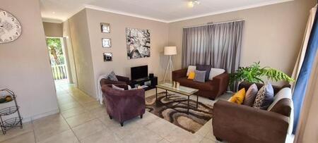 1 Bedroom Townhouse in Noordheuwel