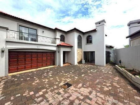 3 Bedroom Townhouse in Faerie Glen