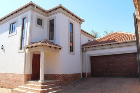 3 Bedroom House in The Wilds