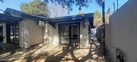 1 Bedroom Flat in Menlo Park