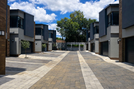 3 Bedroom Cluster in Menlo Park