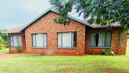 3 Bedroom House in Doornpoort