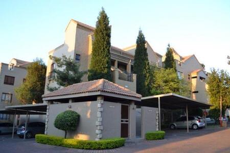 1 Bedroom Apartment in Pineslopes