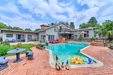 5 Bedroom House in Woodmead