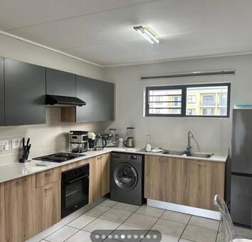 2 Bedroom Apartment in Linbro Park