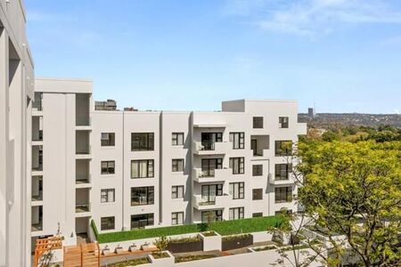 2 Bedroom Apartment in Rosebank