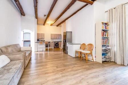 2 Bedroom Flat in North Riding