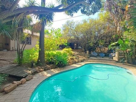 3 Bedroom House in Olivedale