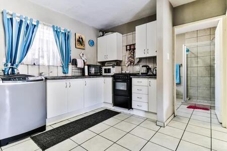 3 Bedroom Apartment in Strubenvale