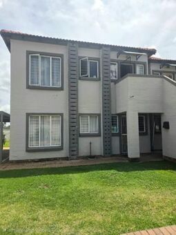 2 Bedroom Apartment in Vaalpark