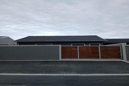 2 Bedroom House in Bluewater Bay