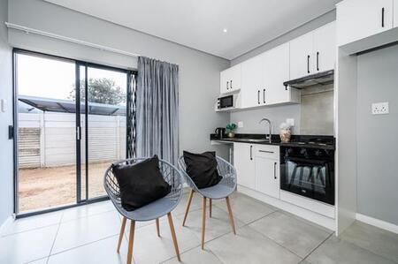 1 Bedroom Apartment in Newton Park