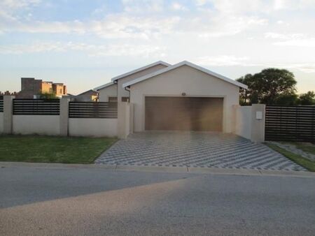 3 Bedroom House in Fairview