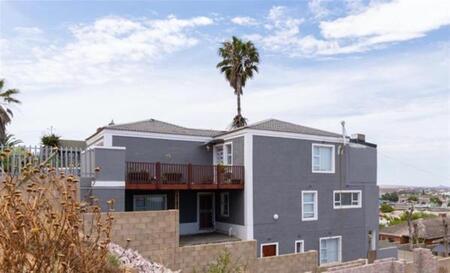 4 Bedroom House in Saldanha